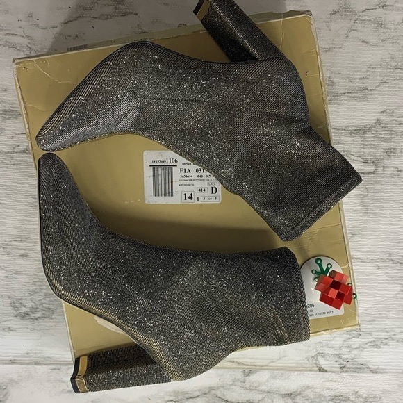 Michael Michael Kors Mandy Glitter Stretch Knit - Picture 10 of 12